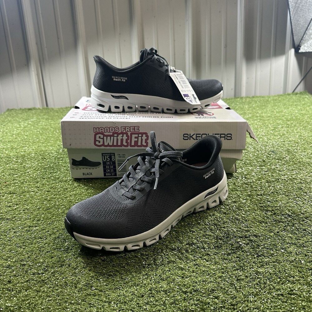Skechers Swift Fit Women's Size 8 Black Hands Free Shoes Black NWT